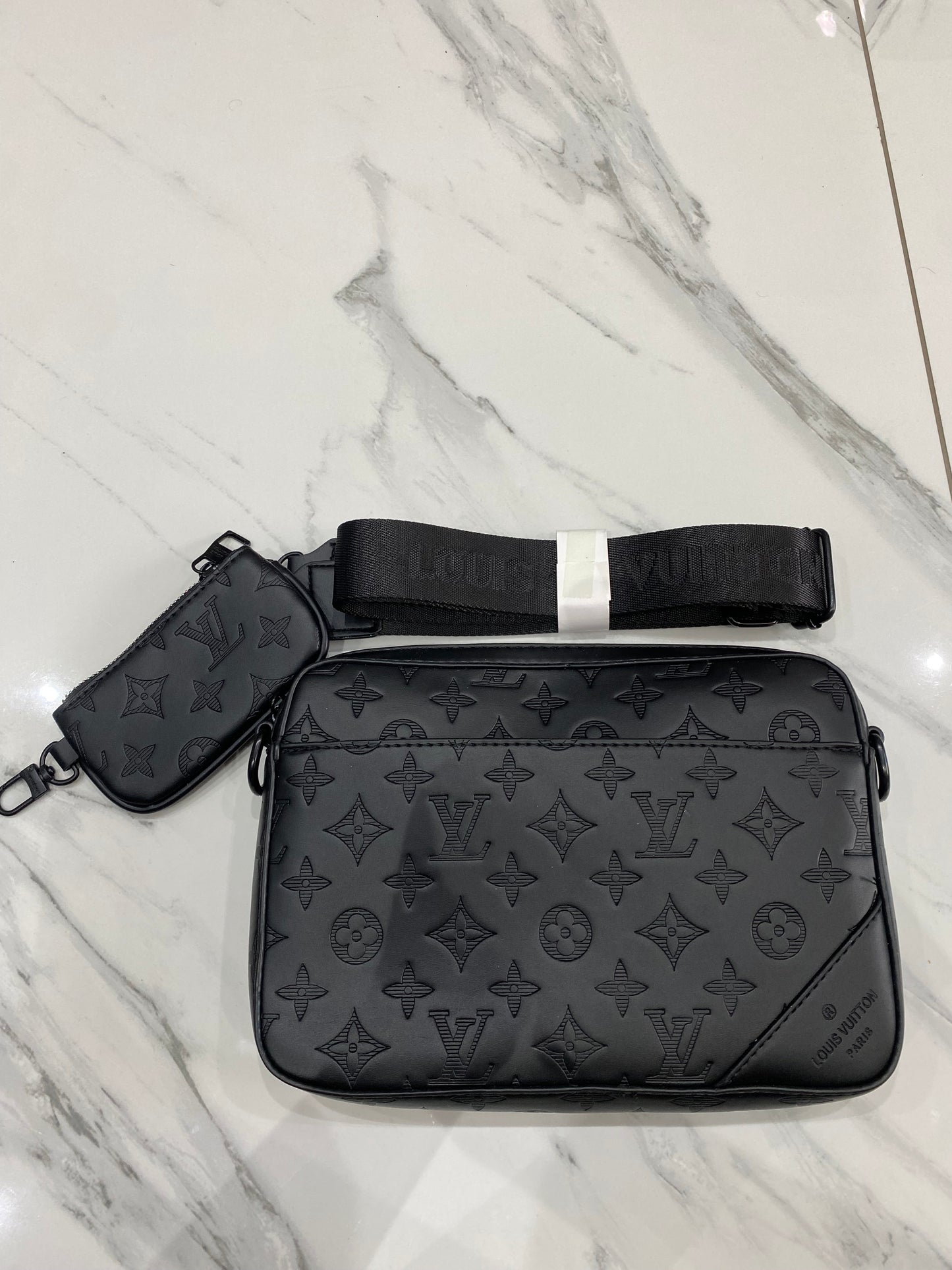 Black Duo Messenger